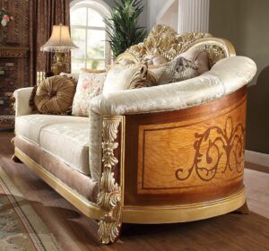 Elegant Traditional Loveseat HD-821