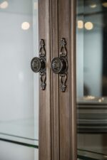 Hutch & Buffet FM3418AK-HB-SET Traditional Weathered Oak by Furniture of America - Image 2