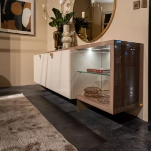Futura 4 Door Buffet
