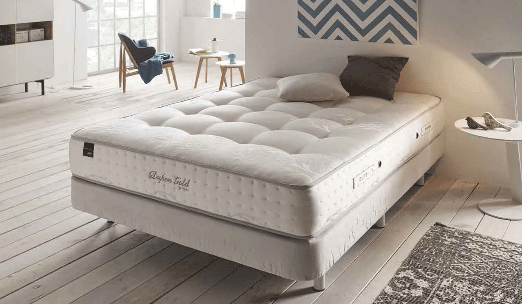 White pillow top mattress